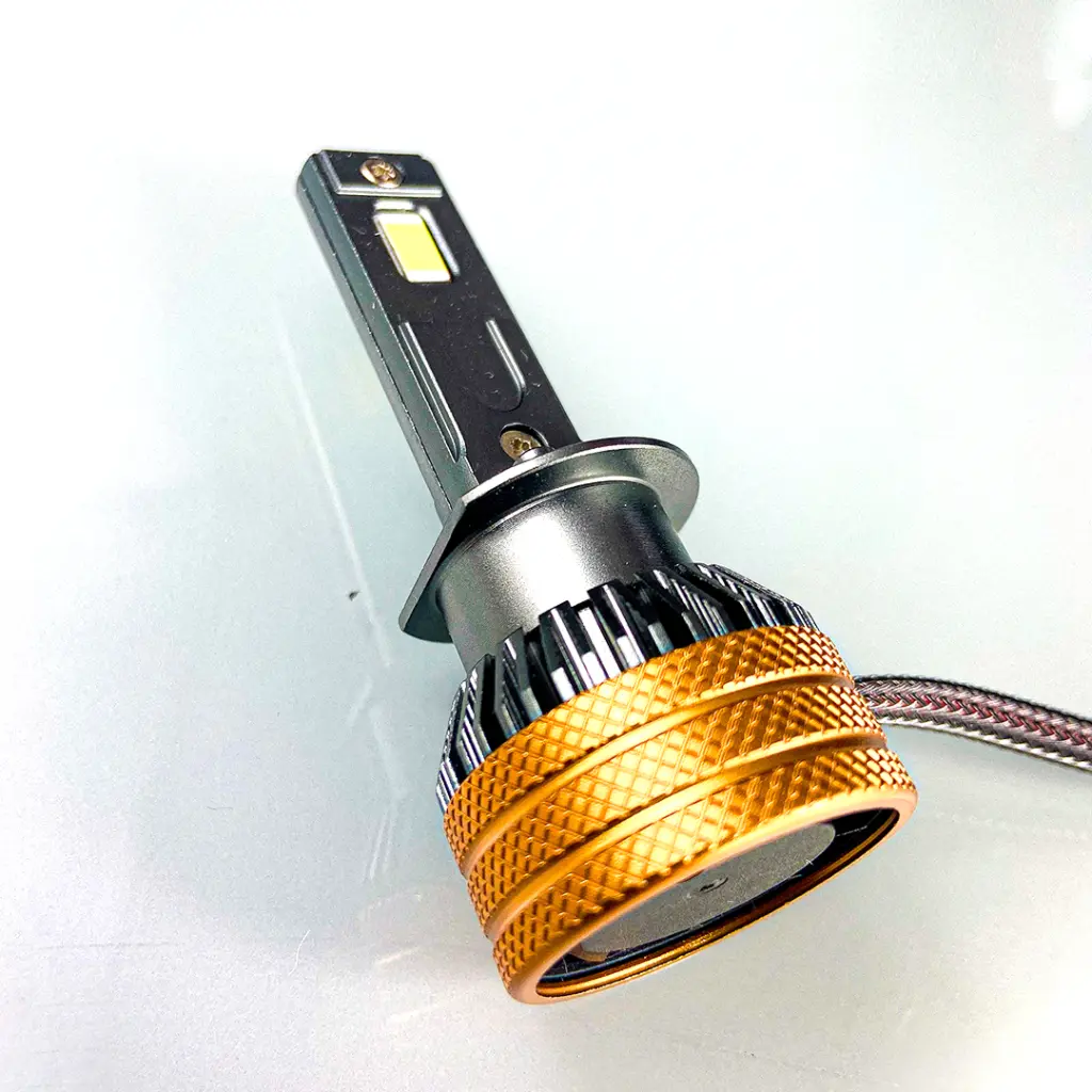 LUZ LED DM8 WEB - 3.webp